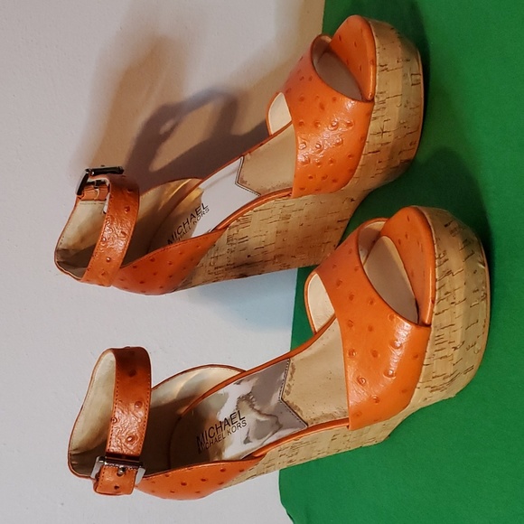 Womens Orange Embossed Leather MICHAEL Michael Kors Wedge Heels - Picture 4 of 10